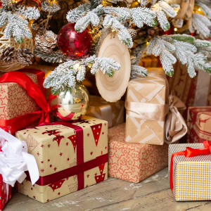 Какие подарки нельзя дарить на Новый год: только позитивные эмоции
